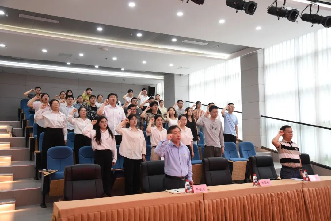 dd5663c487f572913cc8bed2b111f23a.jpg dd5663c487f572913cc8bed2b111f23a.jpg