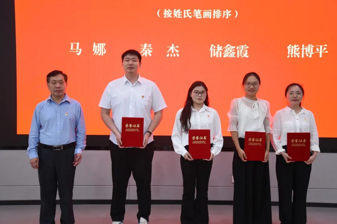 74f27b2b3d29714952ea91e097cca79e.jpg 74f27b2b3d29714952ea91e097cca79e.jpg